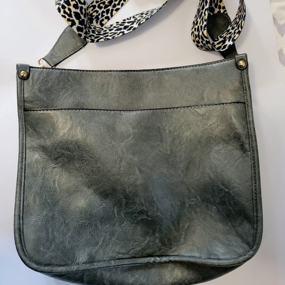Gunmetal gray faux‎ leather handbag with animal print fabric strap - Picture 1 of 4